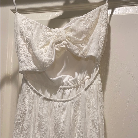 Beautiful strapless bridal shower gown - Picture 2 of 2